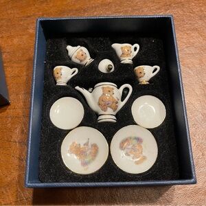 Reutter Porzellan Miniature Teddy Bear Tea Set